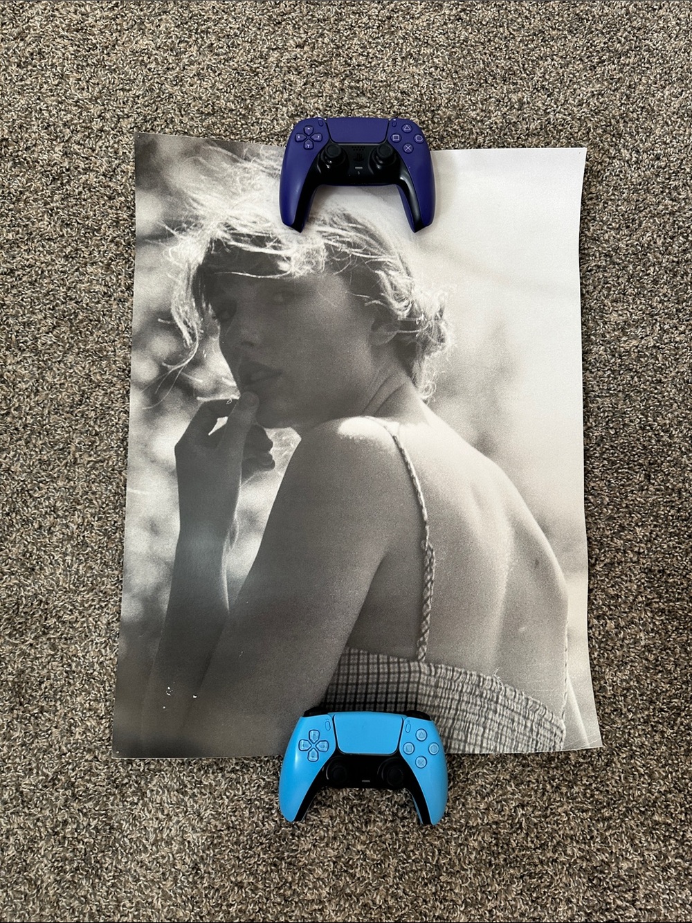 Taylor Swift Rare & Limited Edition: the “meet me behind the mall” Lithograph